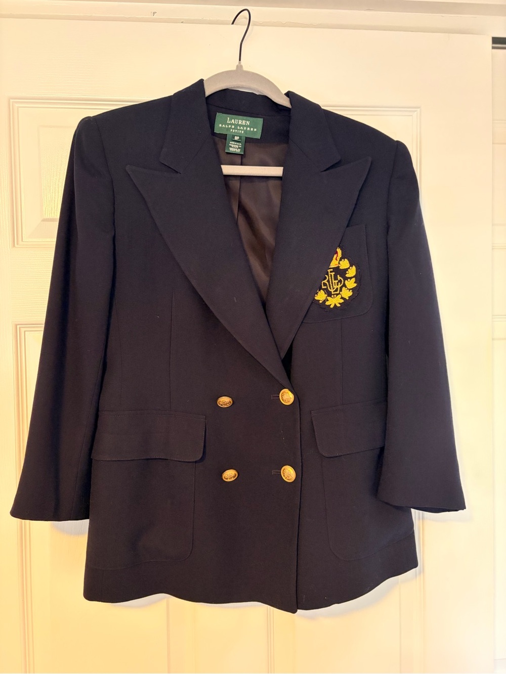 Lauren Ralph Lauren Black Blazer with Gold Embroidered Crest - Picture 2 of 8